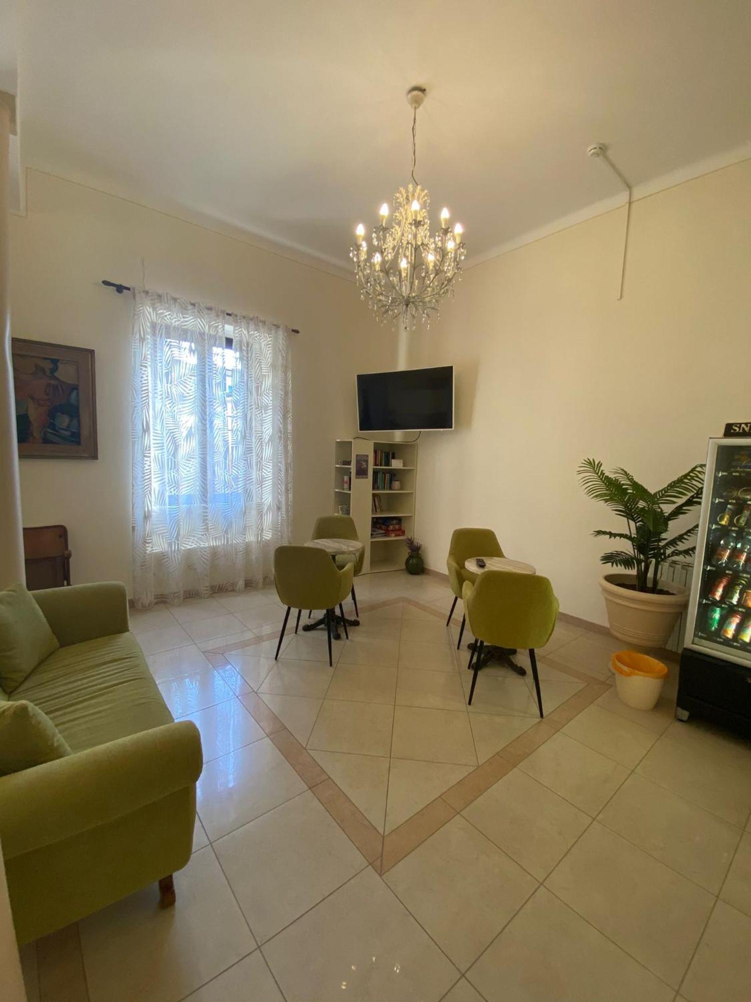 Hotel Virginia Marina di Massa Ngoại thất bức ảnh