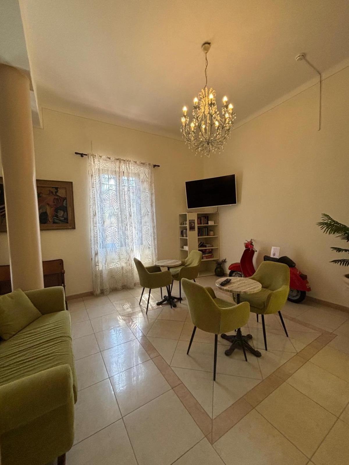 Hotel Virginia Marina di Massa Ngoại thất bức ảnh